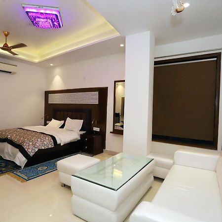 Vrindavan Guest House Nueva Delhi Exterior foto