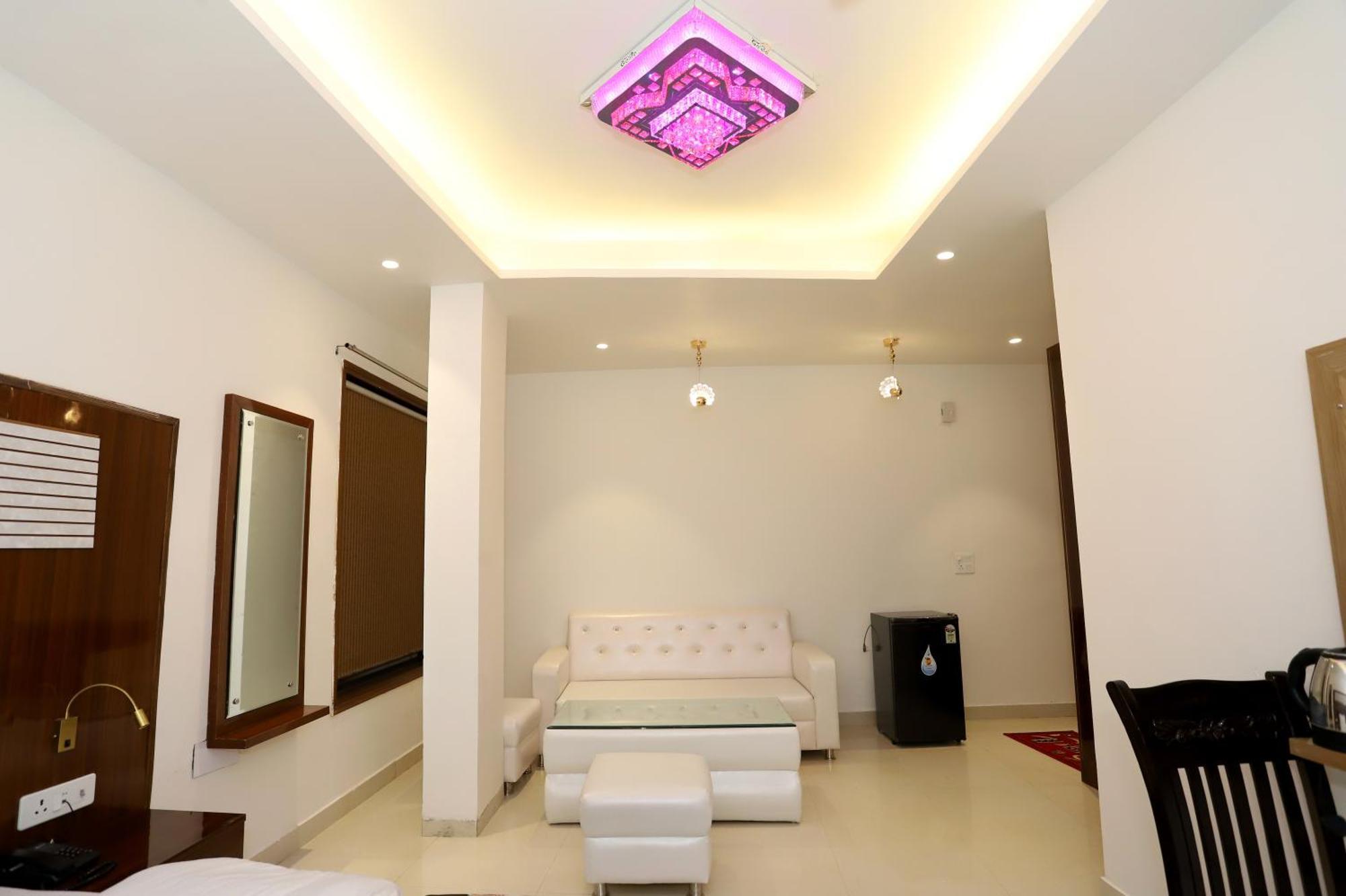 Vrindavan Guest House Nueva Delhi Exterior foto